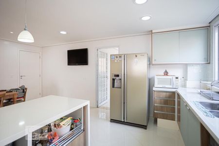 Casa de condomínio à venda com 900m², 5 quartos e sem vaga Casa de condomínio à venda com 900m², 5 quartos e sem vagaCozinha