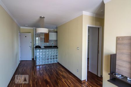 Sala de apartamento para alugar com 2 quartos, 50m² em Quarta Parada, São Paulo