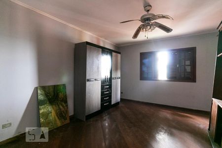Suíte 1 de casa para alugar com 3 quartos, 250m² em Penha de França, São Paulo