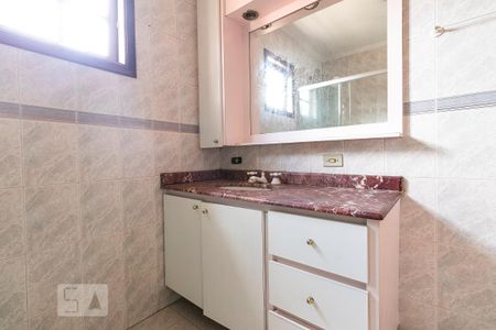Casa para alugar com 250m², 3 quartos e 8 vagasBanheiro da Suíte 3