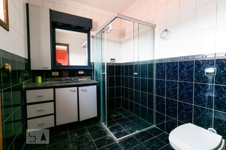 Casa para alugar com 250m², 3 quartos e 8 vagasBanheiro da Suíte 2
