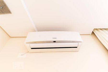 Casa à venda com 190m², 4 quartos e 2 vagas Casa à venda com 190m², 4 quartos e 2 vagasDetalhe da Suíte