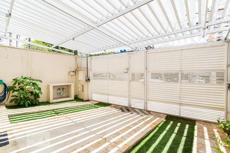 Casa à venda com 190m², 4 quartos e 2 vagas Casa à venda com 190m², 4 quartos e 2 vagasGaragem