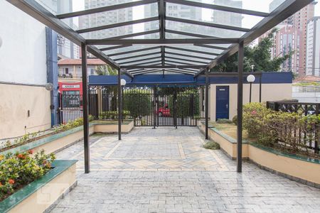 Apartamento para alugar com 68m², 2 quartos e 1 vagaEntrada