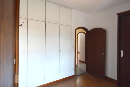 Casa à venda com 193m², 3 quartos e 3 vagasQuarto 3