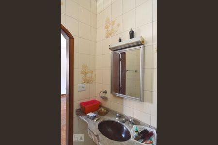 Casa à venda com 193m², 3 quartos e 3 vagasBanheiro 1