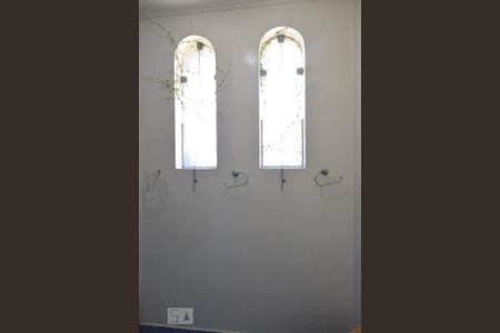 Casa à venda com 193m², 3 quartos e 3 vagasBanheiro 2