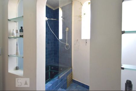 Casa à venda com 193m², 3 quartos e 3 vagasBanheiro 2