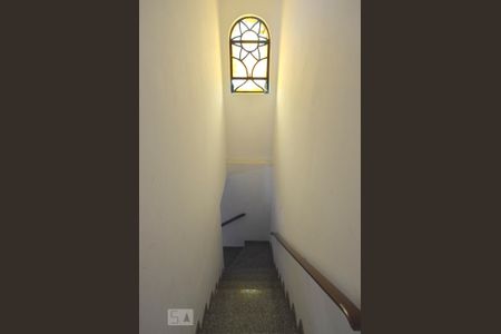 Casa à venda com 193m², 3 quartos e 3 vagasEscada