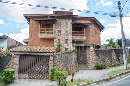 Casa à venda com 562m², 5 quartos e 4 vagasFachada