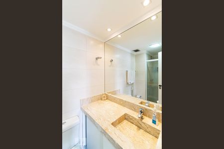 Apartamento à venda com 136m², 4 quartos e 2 vagasBanheiro da Suíte 2