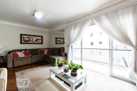 Apartamento à venda com 136m², 4 quartos e 2 vagasSala