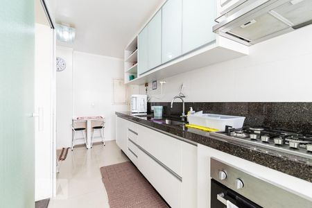 Apartamento à venda com 136m², 4 quartos e 2 vagasCozinha