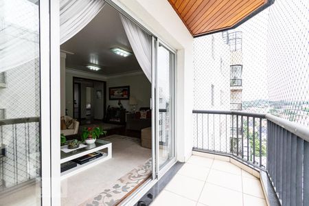 Apartamento à venda com 136m², 4 quartos e 2 vagasvaranda