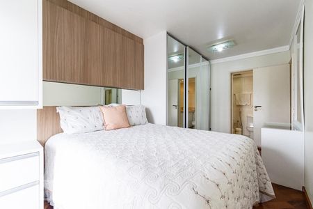 Apartamento à venda com 136m², 4 quartos e 2 vagasSuíte 2