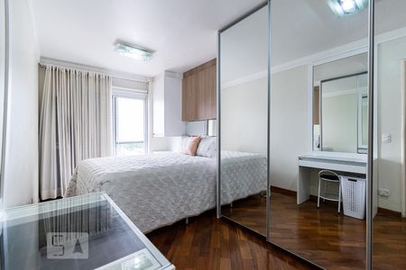 Apartamento à venda com 136m², 4 quartos e 2 vagasSuíte 2