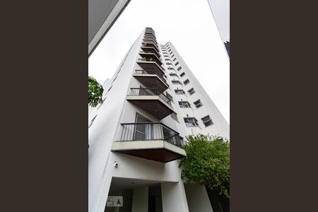 Apartamento à venda com 136m², 4 quartos e 2 vagasFachada