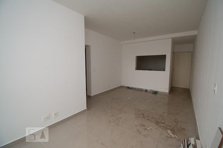 Sala de apartamento para alugar com 3 quartos, 80m² em Jardim Las Vegas, Guarulhos