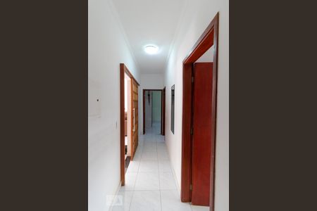 Casa à venda com 256m², 4 quartos e 3 vagasCorredor