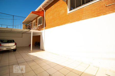 Casa à venda com 256m², 4 quartos e 3 vagasGaragem