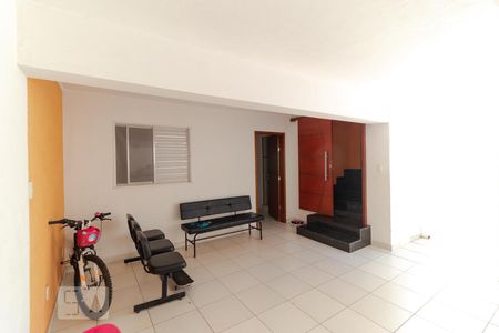 Casa à venda com 256m², 4 quartos e 3 vagasVaranda