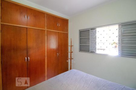 Casa à venda com 256m², 4 quartos e 3 vagasSuíte 02