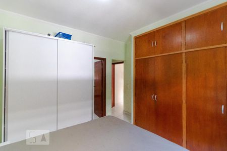 Casa à venda com 256m², 4 quartos e 3 vagasSuíte 02