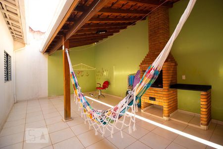 Casa à venda com 256m², 4 quartos e 3 vagasChurrasqueira