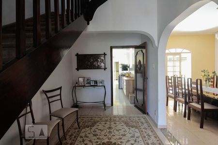 Casa à venda com 266m², 5 quartos e 1 vagaHall de entrada 