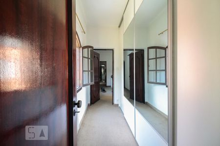 Casa à venda com 266m², 5 quartos e 1 vagaCloset Suíte 