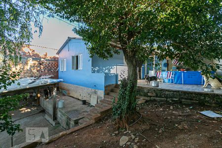 Casa à venda com 64m², 3 quartos e 1 vaga Casa à venda com 64m², 3 quartos e 1 vagaFachada