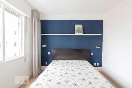 Suíte de apartamento à venda com 2 quartos, 105m² em Vila Nova Conceição, São Paulo