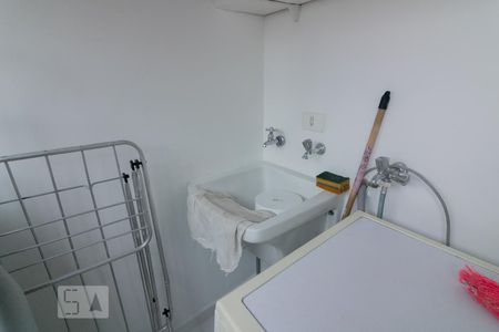 Apartamento à venda com 105m², 2 quartos e 1 vagaÁrea de Serviço