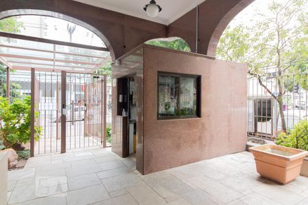 Apartamento à venda com 105m², 2 quartos e 1 vagaPortaria