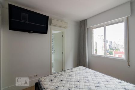 Suíte de apartamento à venda com 2 quartos, 105m² em Vila Nova Conceição, São Paulo