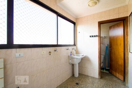 Apartamento para alugar com 129m², 3 quartos e 2 vagasÁrea de serviço