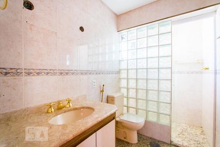 Apartamento para alugar com 129m², 3 quartos e 2 vagasBanheiro social