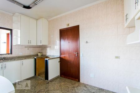 Apartamento para alugar com 129m², 3 quartos e 2 vagasCozinha