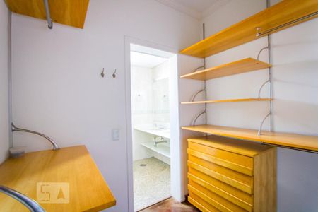 Apartamento para alugar com 129m², 3 quartos e 2 vagasCloset do quarto 3