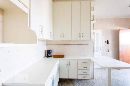 Apartamento para alugar com 129m², 3 quartos e 2 vagasCozinha