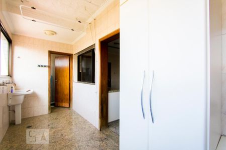 Apartamento para alugar com 129m², 3 quartos e 2 vagasÁrea de serviço