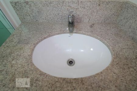 Apartamento à venda com 72m², 3 quartos e 2 vagasBanheiro da Suite  - pia