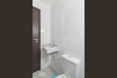 Banheiro da Suíte de apartamento à venda com 2 quartos, 57m² em Jardim Ocara, Santo André