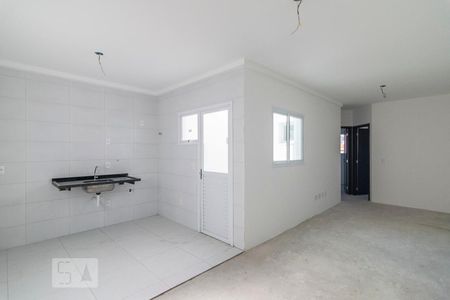 Sala de apartamento à venda com 2 quartos, 57m² em Jardim Ocara, Santo André