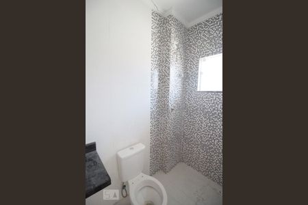 Banheiro de apartamento para alugar com 1 quarto, 28m² em Vila Jacuí, São Paulo