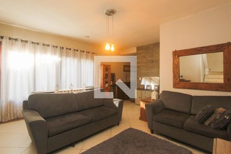 Sala de casa à venda com 4 quartos, 260m² em Passo da Areia, Porto Alegre