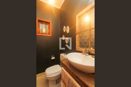 Lavabo de casa à venda com 4 quartos, 260m² em Passo da Areia, Porto Alegre