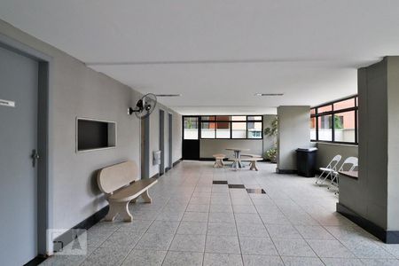 Apartamento para alugar com 51m², 1 quarto e sem vagaÁrea comum - Salão de festas