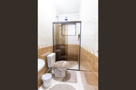 Banheiro 2 de casa à venda com 4 quartos, 262m² em Vila Paranaguá, São Paulo