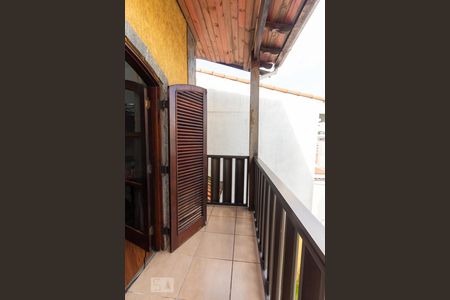 Varanda de casa à venda com 4 quartos, 262m² em Vila Paranaguá, São Paulo